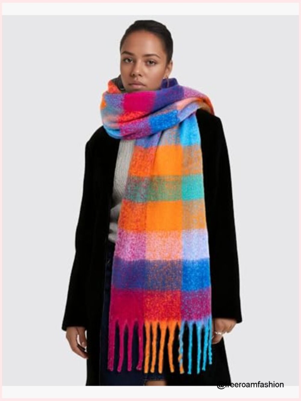 Warm Chunky Knit Blanket Scarf - Oversized Winter Wrap with Fringes - Picture 6 of 7